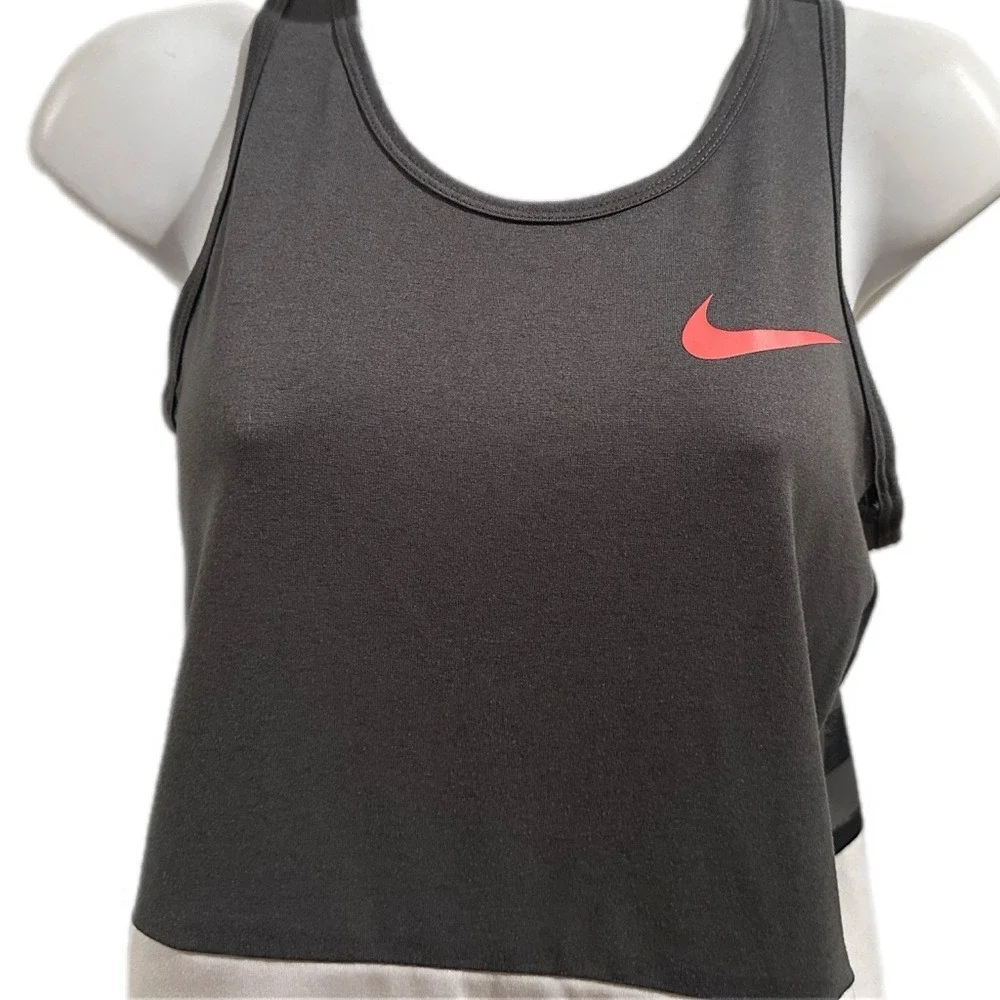 Nike tank‎ top
